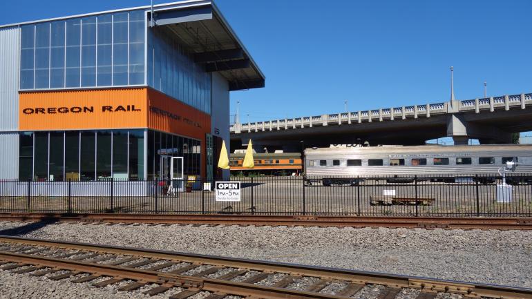 俄勒冈铁路遗产保护中心的入口