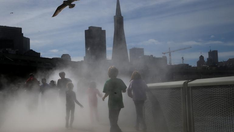 穿过“大雾之桥” 穿过“大雾之桥”