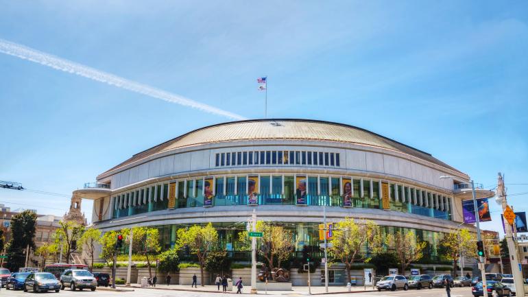 戴维斯交响音乐厅的外景 戴维斯交响音乐厅的外景