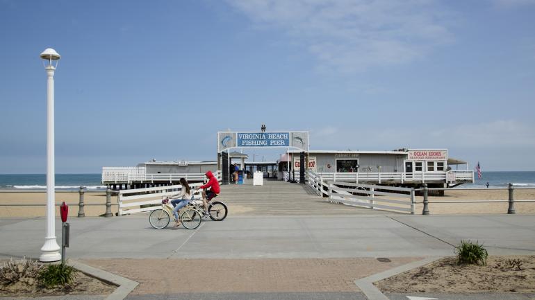 弗吉尼亚海滩木板路 - 步行，骑自行车或滑旱冰，欣赏海洋美景
