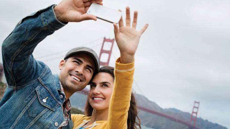 不容错过的拍照地点，可欣赏旧金山最著名的地标金门大桥