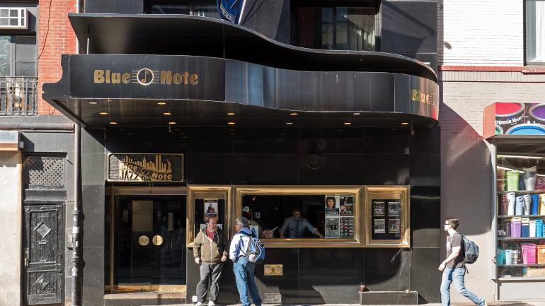 纽约市热门爵士俱乐部 Blue Note 的迷人景象