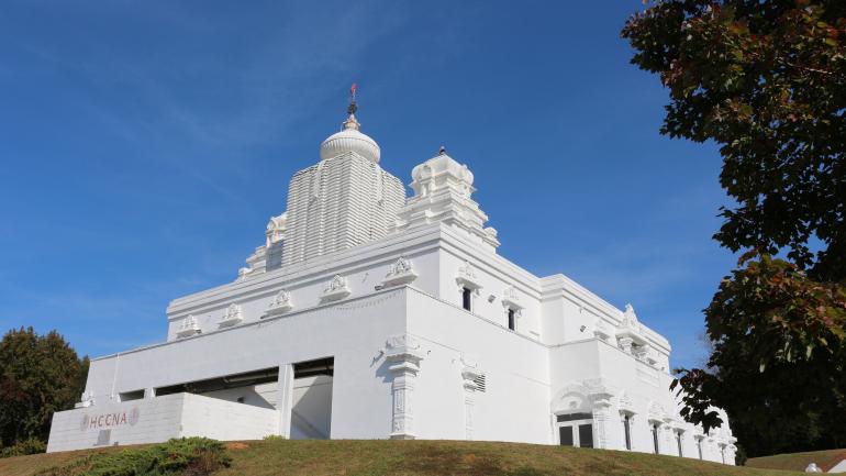 北阿拉巴马印度教文化中心的洁白外墙 北阿拉巴马印度教文化中心的洁白外墙