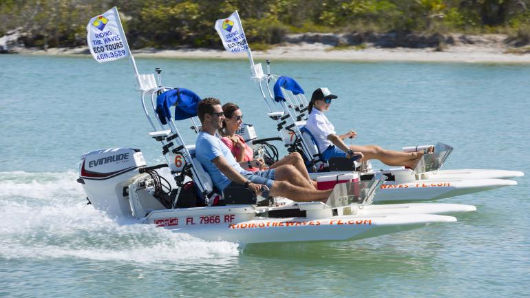 刺激又环保的旅行，乘坐摩托双体船探索柠檬湾水上保护区（Lemon Bay Aquatic Preserve）