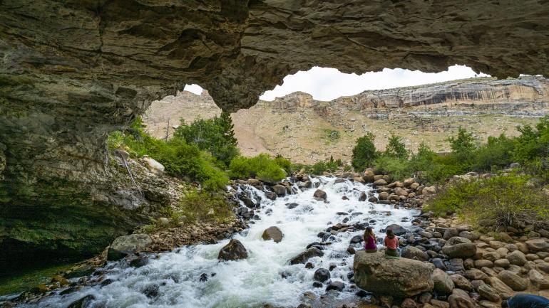 沉浸于怀俄明州兰德附近新克斯峡谷国家公园的自然风光之中