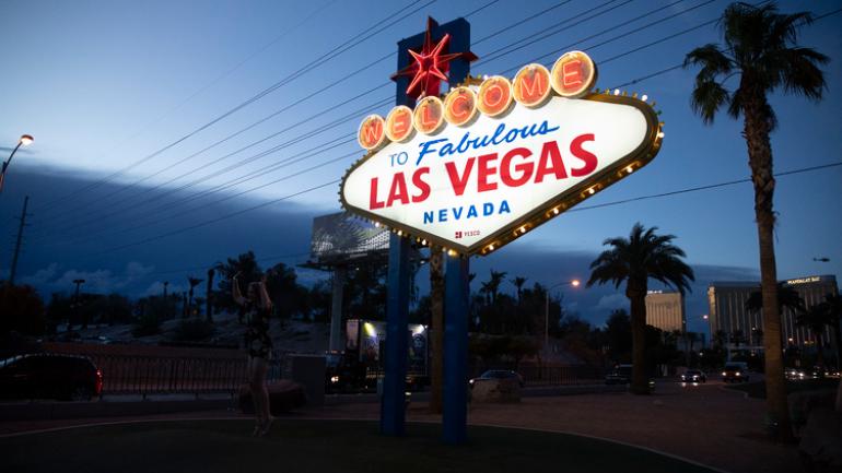 沿拉斯维加斯大道观光游览