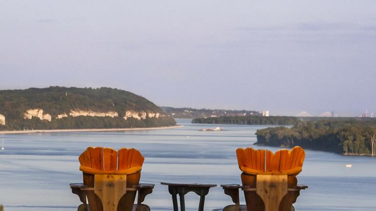 俯瞰奥尔顿的密西西比河 俯瞰奥尔顿的密西西比河