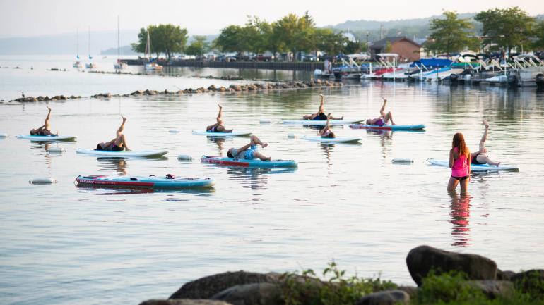 卡南代瓜湖浆板瑜伽