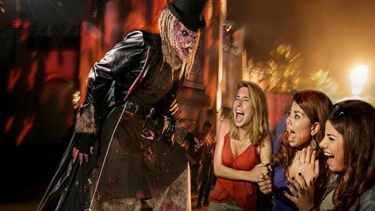 万圣节恐怖之夜,惊悚刺激的体验活动 万圣节恐怖之夜,惊悚刺激的体验活动