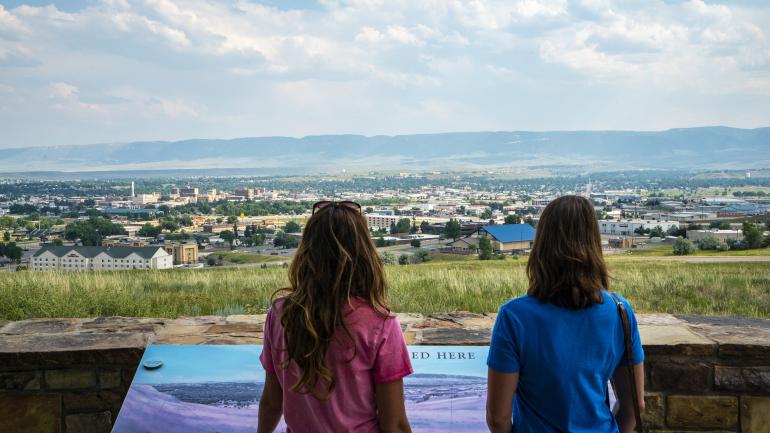 从国家历史之路学习中心欣赏怀俄明州卡斯珀的风景