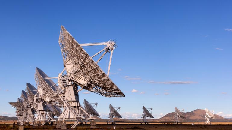 新墨西哥沙漠中甚大天线阵射电望远镜的一部分 新墨西哥沙漠中甚大天线阵射电望远镜的一部分