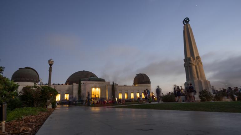 在黄昏时分探索格里菲斯天文台 在黄昏时分探索格里菲斯天文台