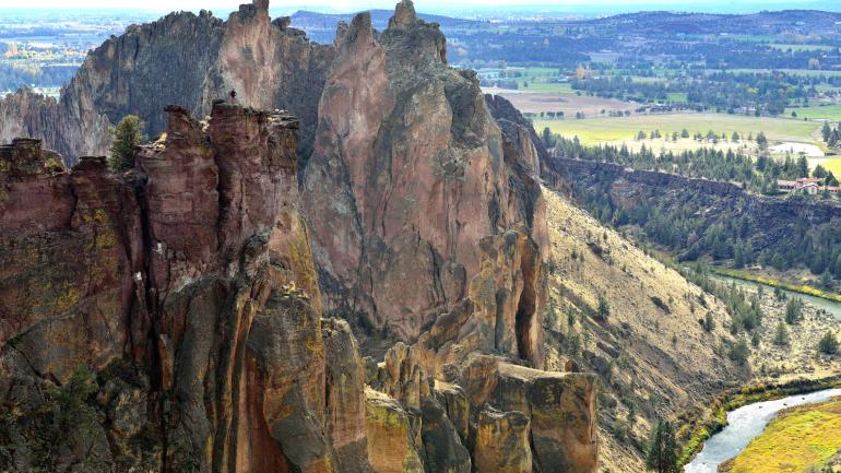 史密斯岩石州立公园令人难以置信的岩石尖峰