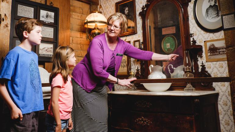 马里波萨博物馆和历史中心里的文物和展品