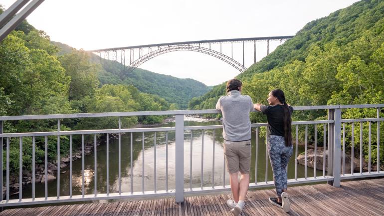 西弗吉尼亚州标志性的新河峡大桥美景