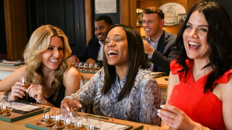 在 Stitzel-Weller 酿酒厂品尝波本威士忌