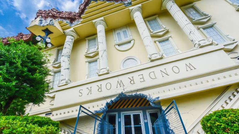 奥兰多颠倒屋独特的倒立外墙