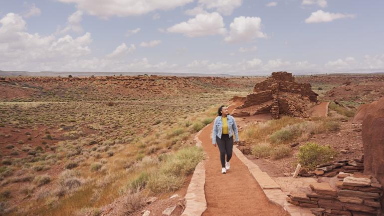 游览亚利桑那州弗拉格斯塔夫附近的伍帕特基国家纪念碑