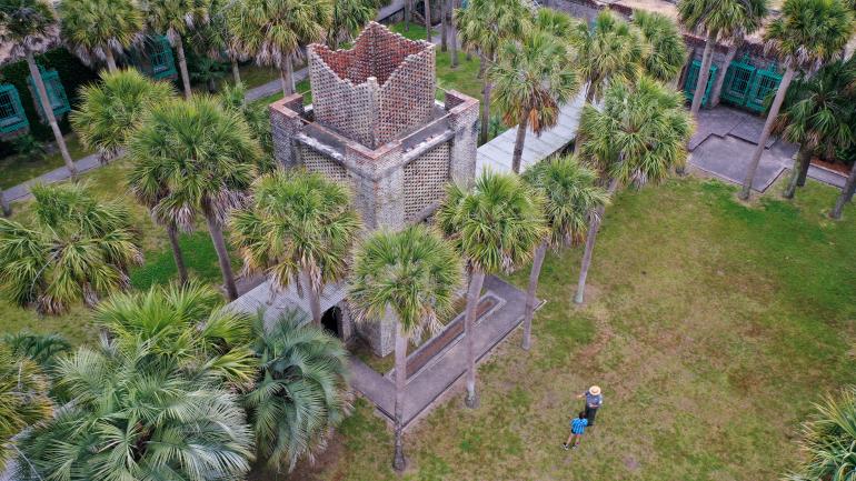 探索亨廷顿海滩州立公园的阿塔拉亚