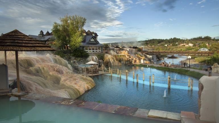 帕戈萨斯普林斯 The Springs Resort & Spa 温泉度假村的全景风貌 帕戈萨斯普林斯 The Springs Resort & Spa 温泉度假村的全景风貌