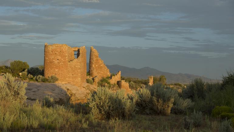 距科罗拉多州科特斯之外不远处的霍文威普国家保护区内的一个史前村庄