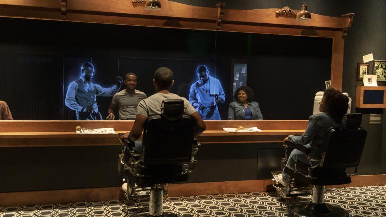 在 Greenwood Rising Black Wall Street History Center 历史中心,通过增强现实体验,游客可以感受塔尔萨黑人华尔街的鼎盛时期 在 Greenwood Rising Black Wall Street History Center 历史中心,通过增强现实体验,游客可以感受塔尔萨黑人华尔街的鼎盛时期