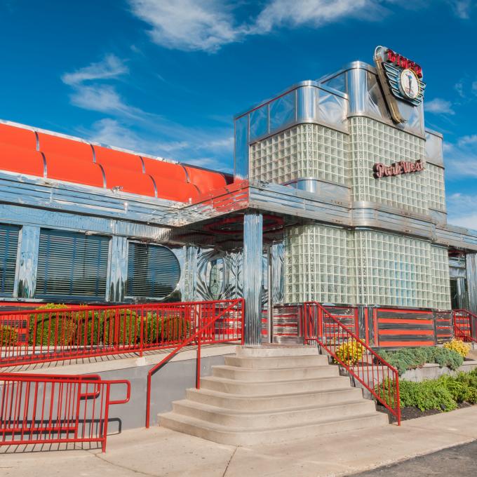 新泽西州以其低调而舒适的餐厅供应的怀旧和休闲美食而闻名，无愧于“世界美食之都”的赞誉。