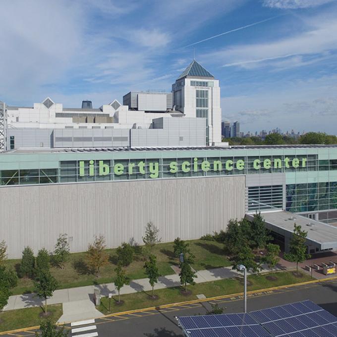 泽西市自由科学馆的外景 泽西市自由科学馆的外景