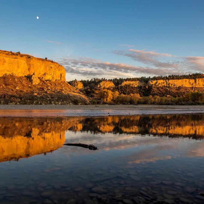 拍进西部片的黄石河美景
