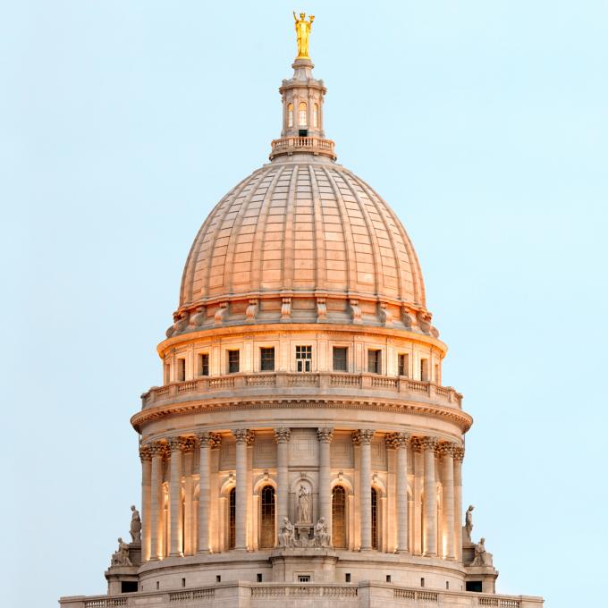 位于麦迪逊的威斯康星州州议会大厦的圆屋顶