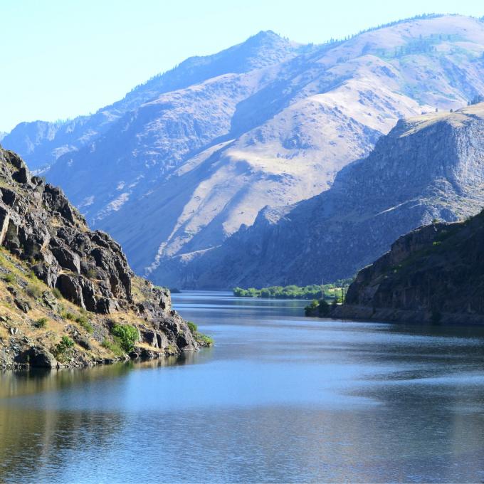 俄勒冈东部的赫尔斯峡谷