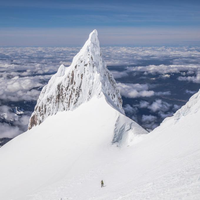 即将抵达俄勒冈州胡德山峰顶