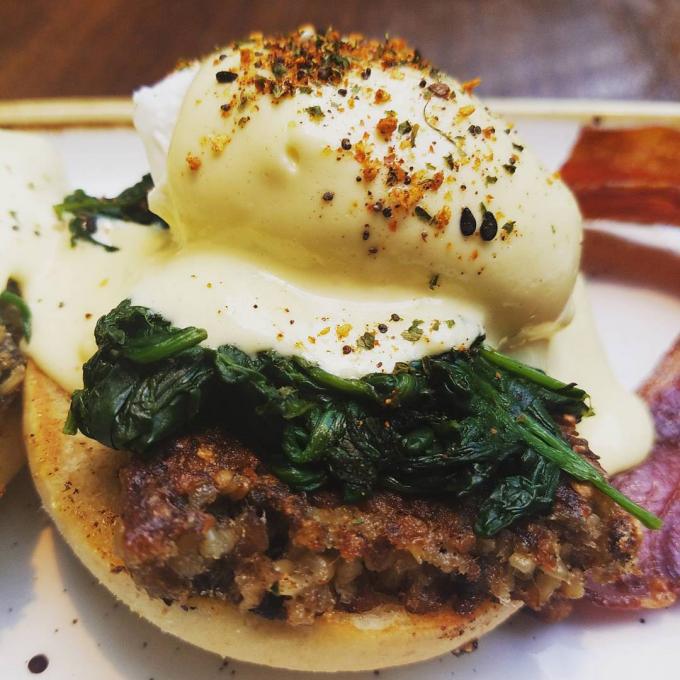 Glier's 餐厅令人馋涎欲滴的 goetta 三明治 Glier's 餐厅令人馋涎欲滴的 goetta 三明治