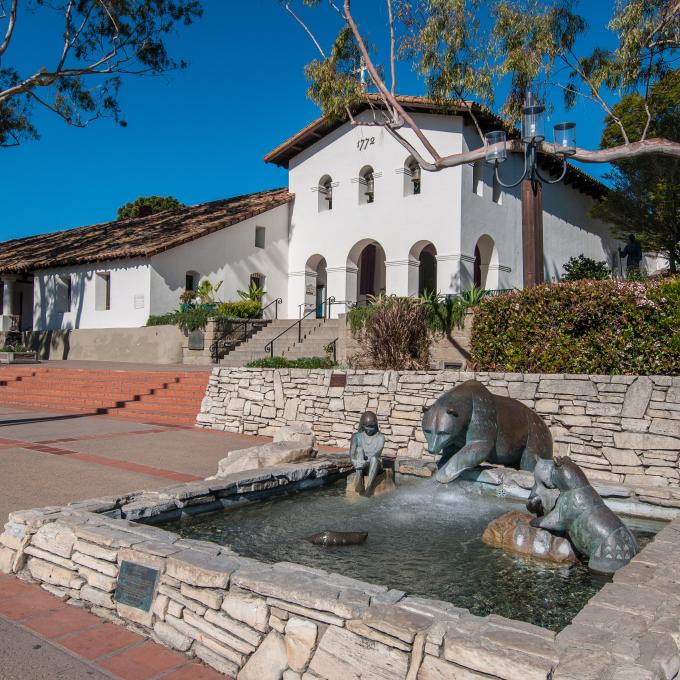 加利福尼亚州圣路易斯-奥比斯波的圣路易斯-奥比斯波大主教教堂