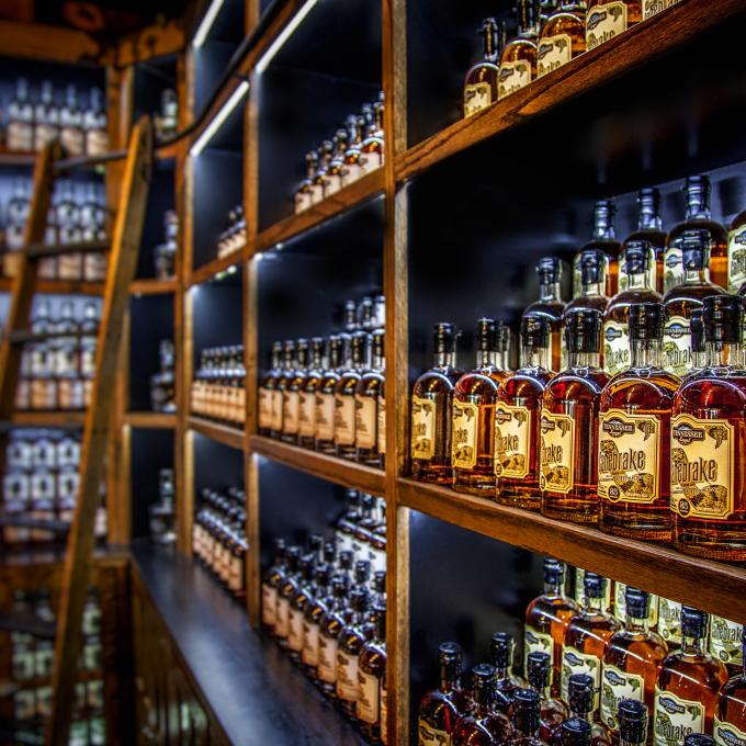 田纳西州塞维尔维尔 Tennessee Legend Distillery 酒厂的瓶装精酿烈酒 田纳西州塞维尔维尔 Tennessee Legend Distillery 酒厂的瓶装精酿烈酒