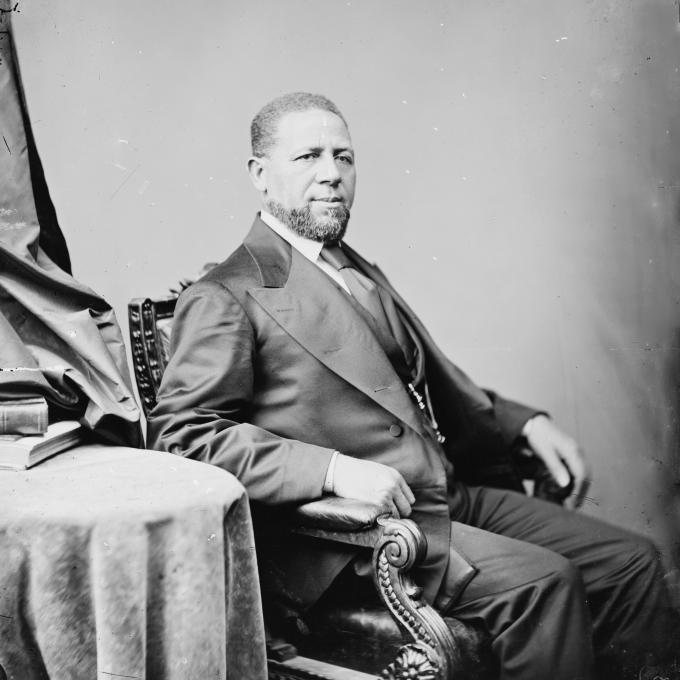 Hiram Revels 的肖像,这位纳切兹本地人是第一位就职于美国国会的非裔美国人 Hiram Revels 的肖像,这位纳切兹本地人是第一位就职于美国国会的非裔美国人