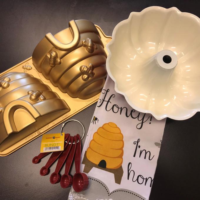 Nordic Ware 厨具用品于 1950 年诞生在明尼苏达州圣路易斯帕克，研发出独有的bundt pan