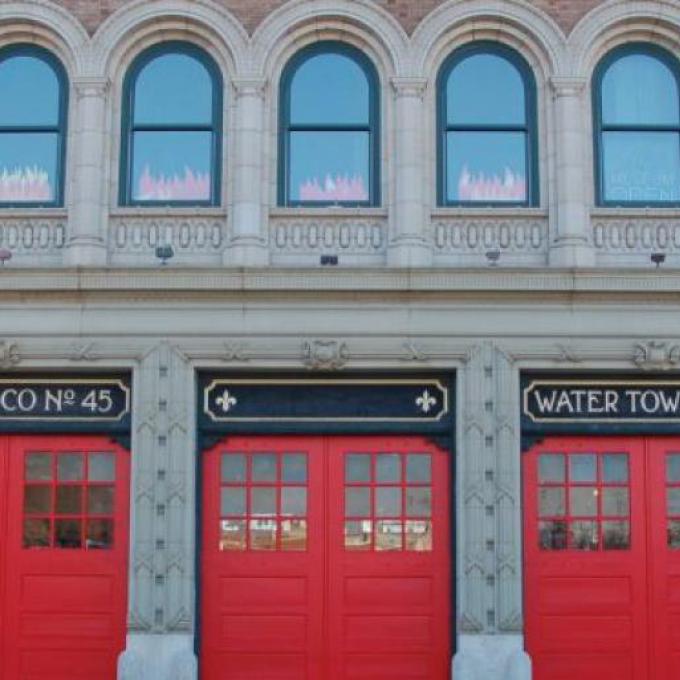 俄亥俄州辛辛那提沿用至今的多座古老消防局建筑之一