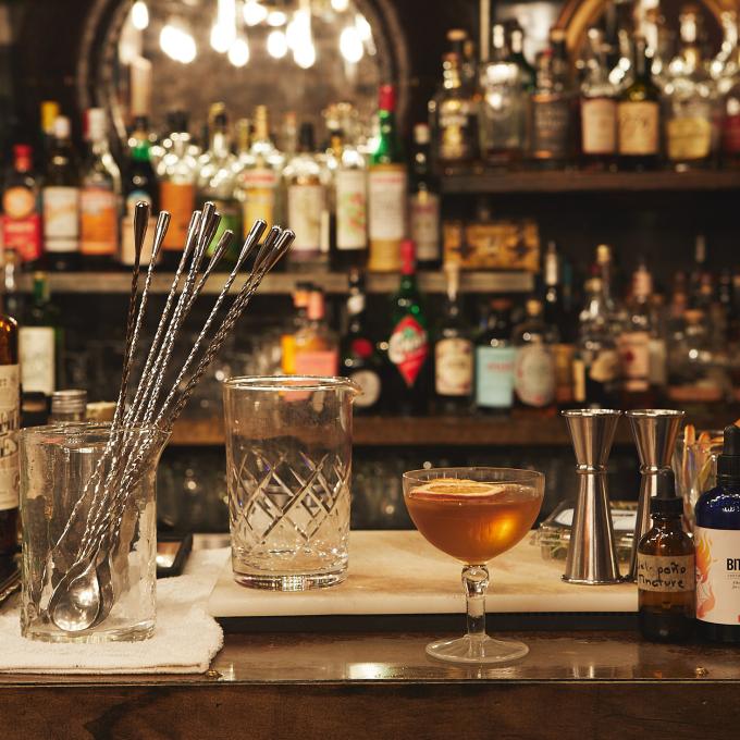 堪萨斯城的 Swordfish Tom's 酒吧