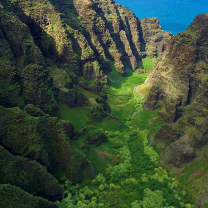A view of the Awaʻawapuhi Trail on the Hawaiian island of Kaua‘i A view of the Awaʻawapuhi Trail on the Hawaiian island of Kaua‘i