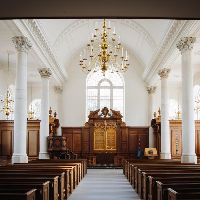 位于西敏斯特学院的奥德曼伯里圣母玛利亚教堂