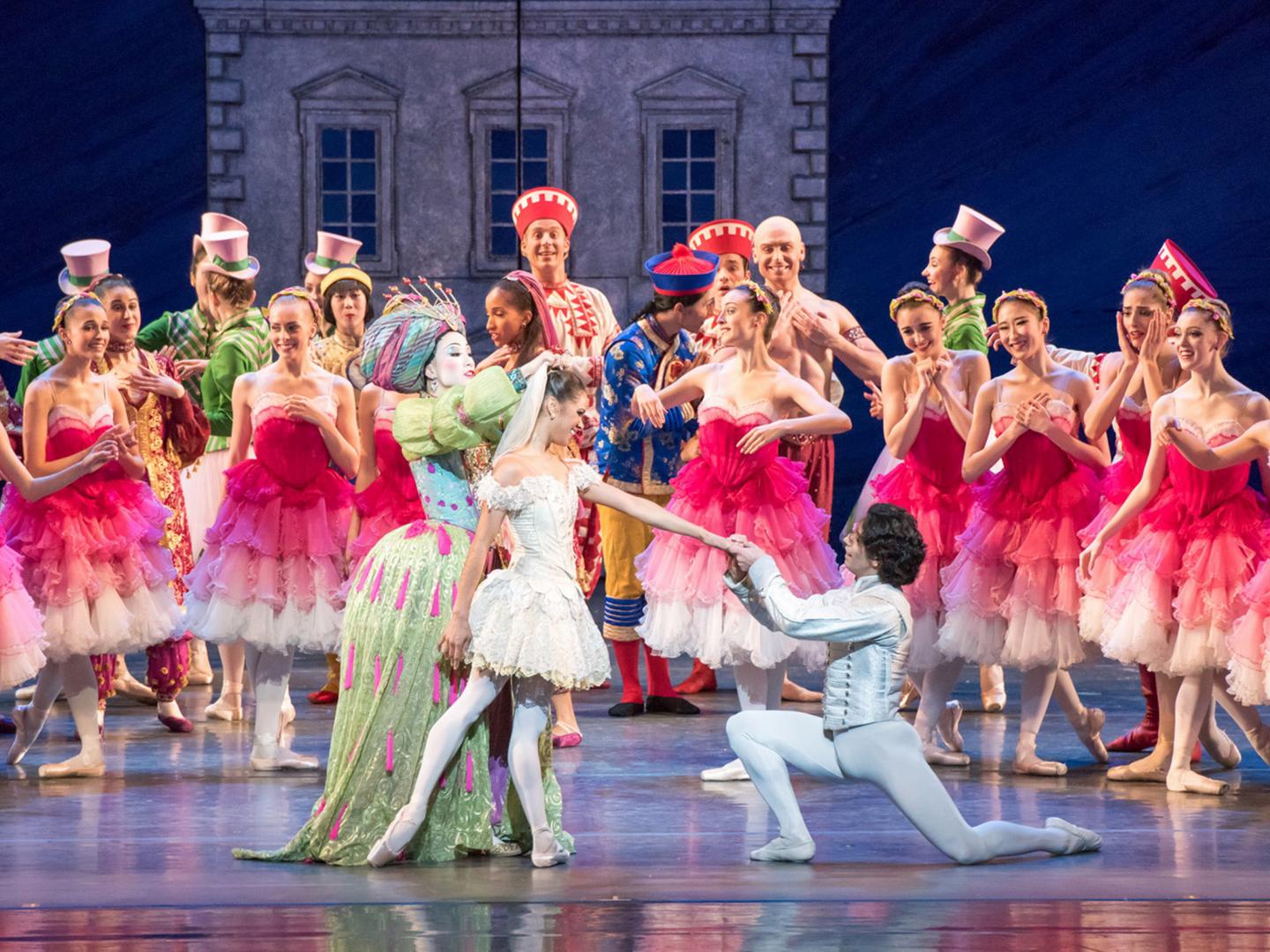 《胡桃夹子》生动场景 《胡桃夹子》生动场景