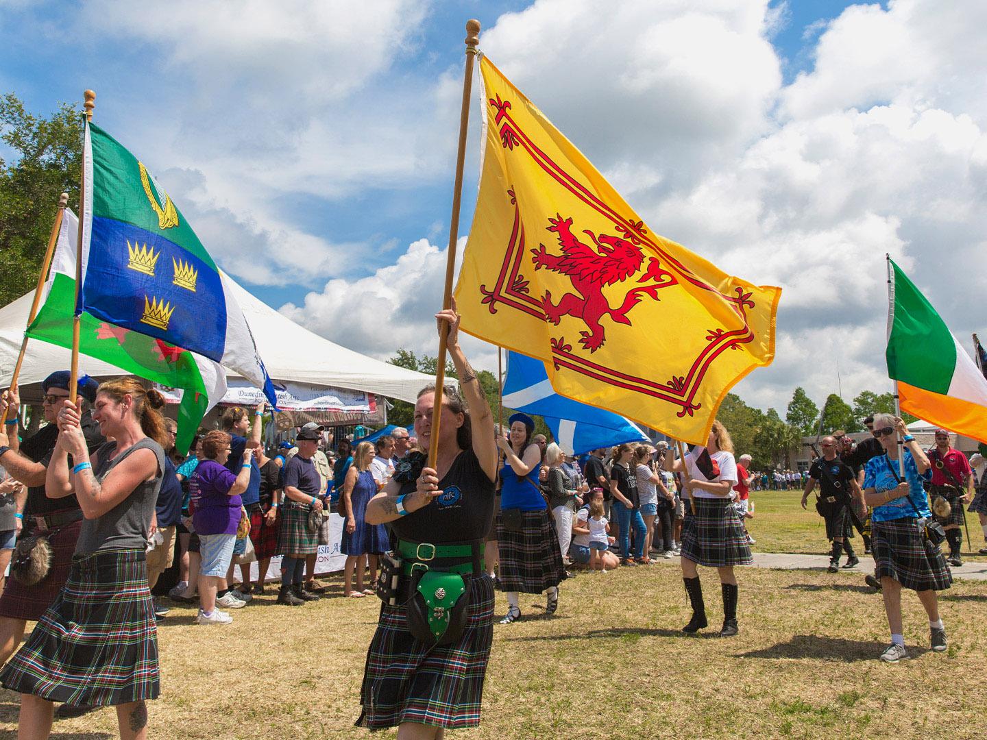 佛罗里达州达尼丁高地运动会上的苏格兰主题庆祝活动 佛罗里达州达尼丁高地运动会上的苏格兰主题庆祝活动