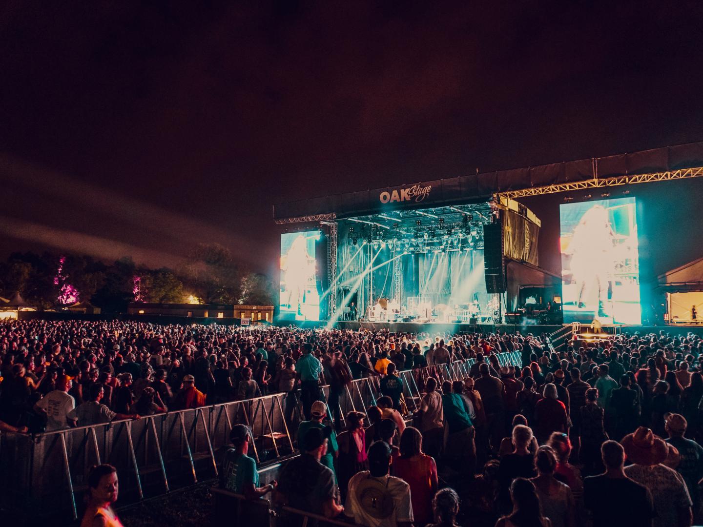 肯塔基州路易维尔 Bourbon & Beyond Music Festival 音乐节期间的现场音乐 肯塔基州路易维尔 Bourbon & Beyond Music Festival 音乐节期间的现场音乐