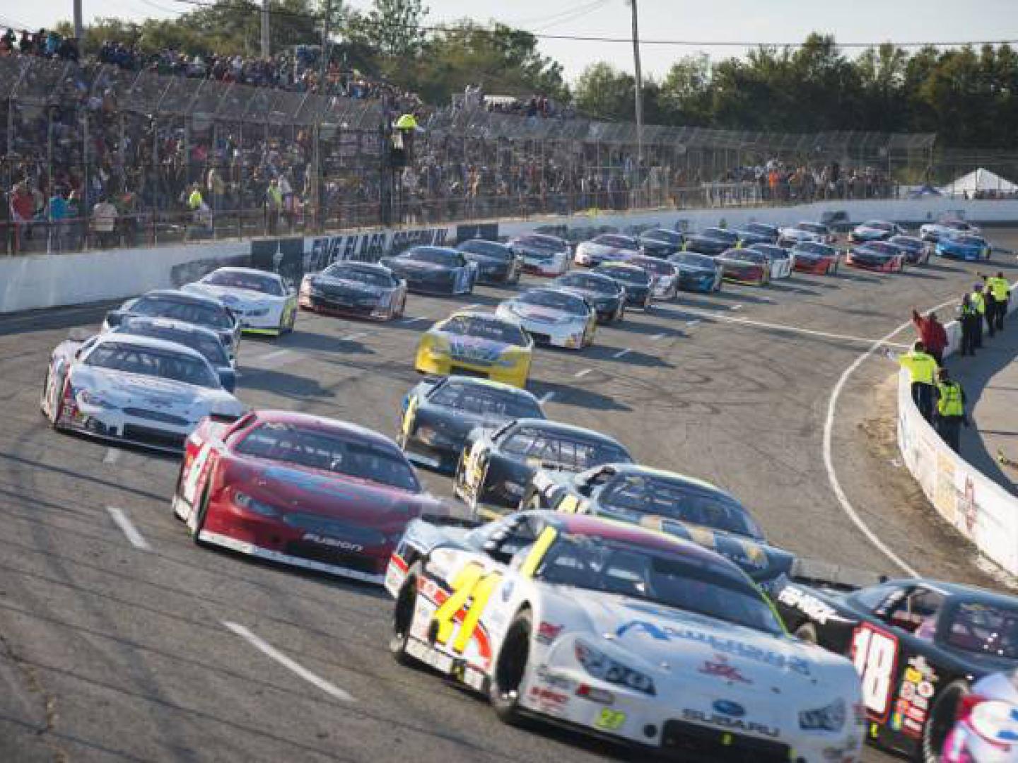 佛罗里达州彭萨科拉的 Snowball Derby 汽车竞赛 佛罗里达州彭萨科拉的 Snowball Derby 汽车竞赛