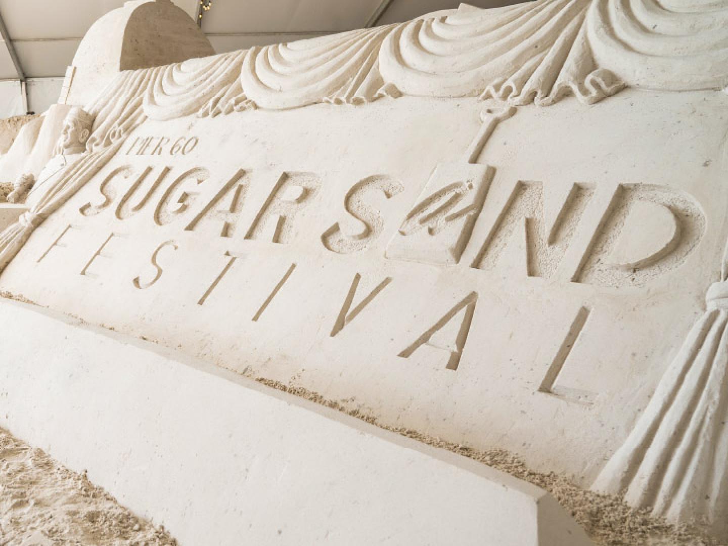 Pier 60 Sugar Sand Festival 沙雕节上的沙雕艺术 Pier 60 Sugar Sand Festival 沙雕节上的沙雕艺术