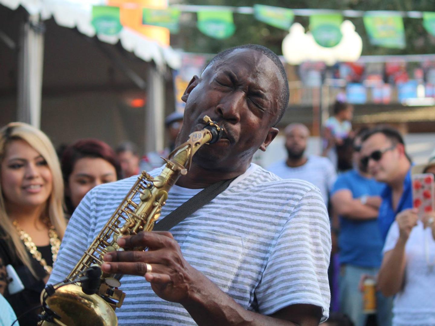 德克萨斯州科珀斯克里斯蒂 Heritage Park 公园爵士音乐节的现场音乐表演