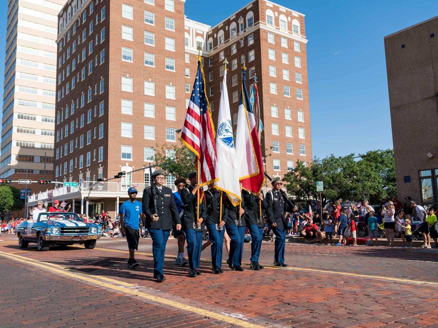 德克萨斯州卢伯克百老汇第四大道