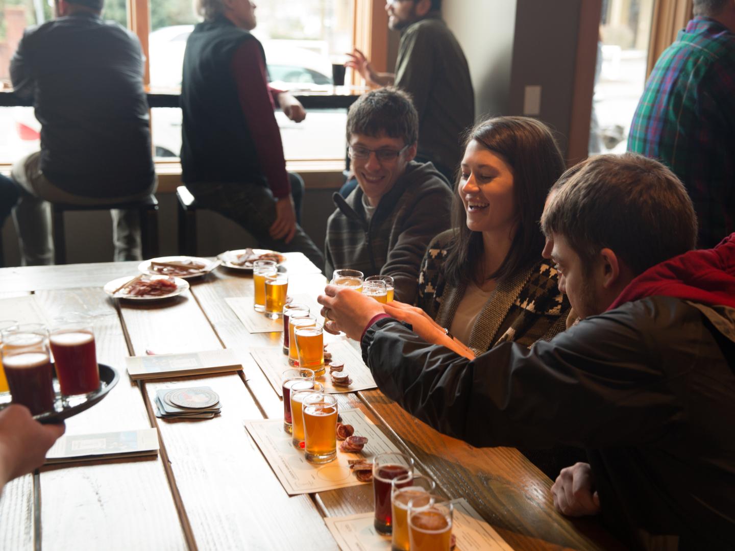 在俄勒冈州波特兰享用精酿啤酒 在俄勒冈州波特兰享用精酿啤酒
