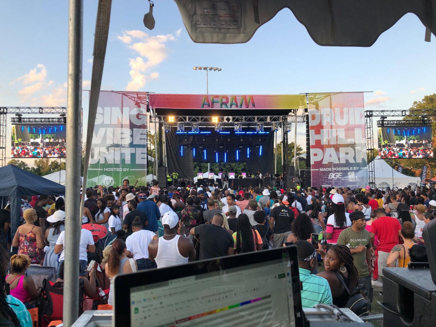 东海岸最大的非裔美国人节日之一 AFRAM 主舞台上的娱乐表演